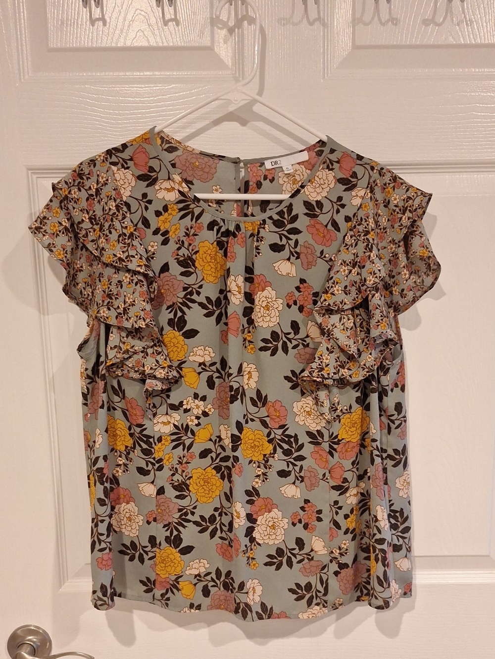 DR2 Sage Green Floral Ruffle Sleeve Top